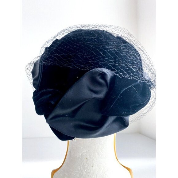 Vintage Velvet Satin Black Pillbox gat with Mesh Overlay S - Picture 3 of 13